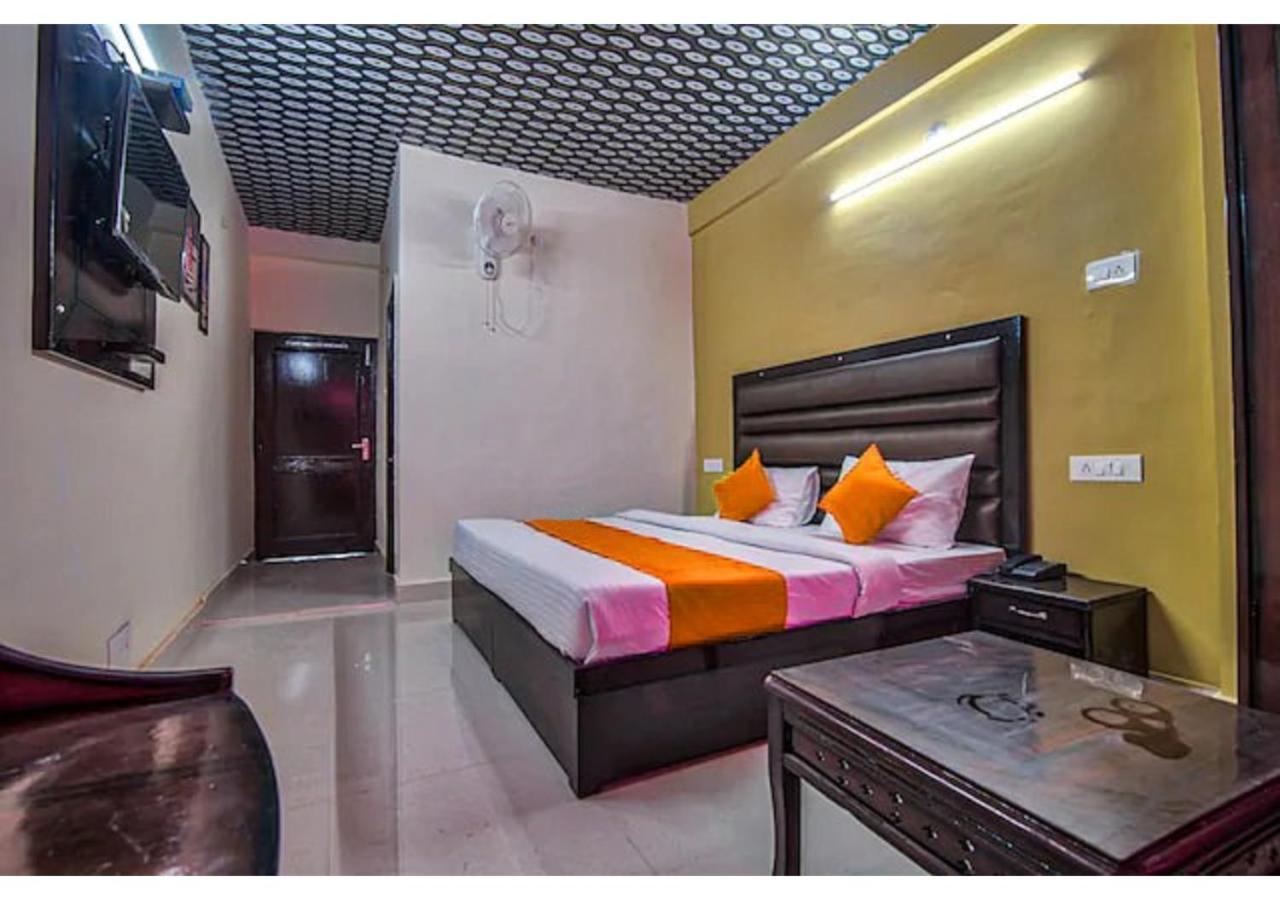 Hotel Country Resort Khajjiar 외부 사진
